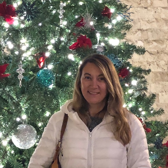 Meet your Posher, Julie - Picture 10 of 14